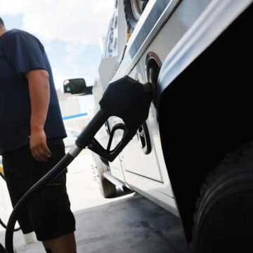 Oil sinks to three-month low after Trump says US close to Iran deal